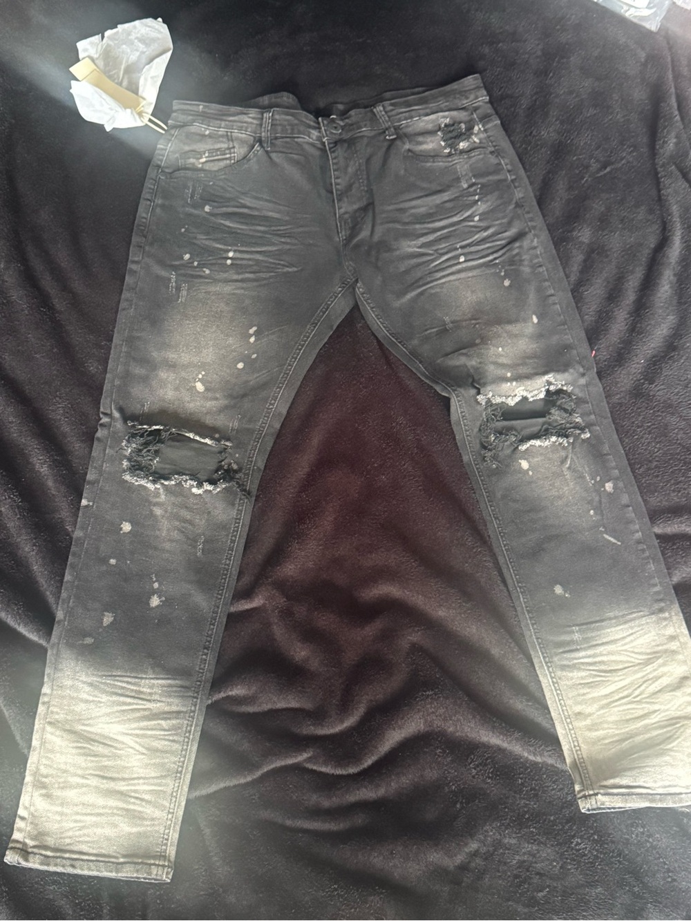 Men's Kdnk Slim Straight Black Distressed Jeans